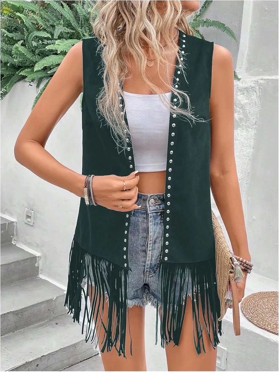 Verdusa Women's Fringe Vest Cardigan 70s Hippie Rivets Tassel Sleeveless Studded Jacket