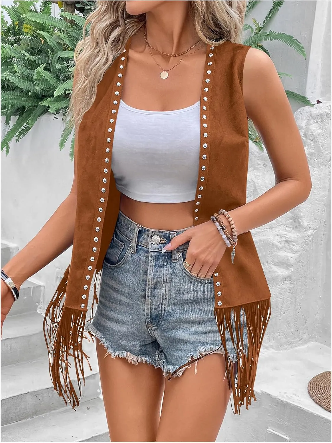 Verdusa Women's Fringe Vest Cardigan 70s Hippie Rivets Tassel Sleeveless Studded Jacket
